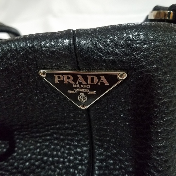 Prada Leather Shoulder Bag Mint Condition - Picture 2 of 8
